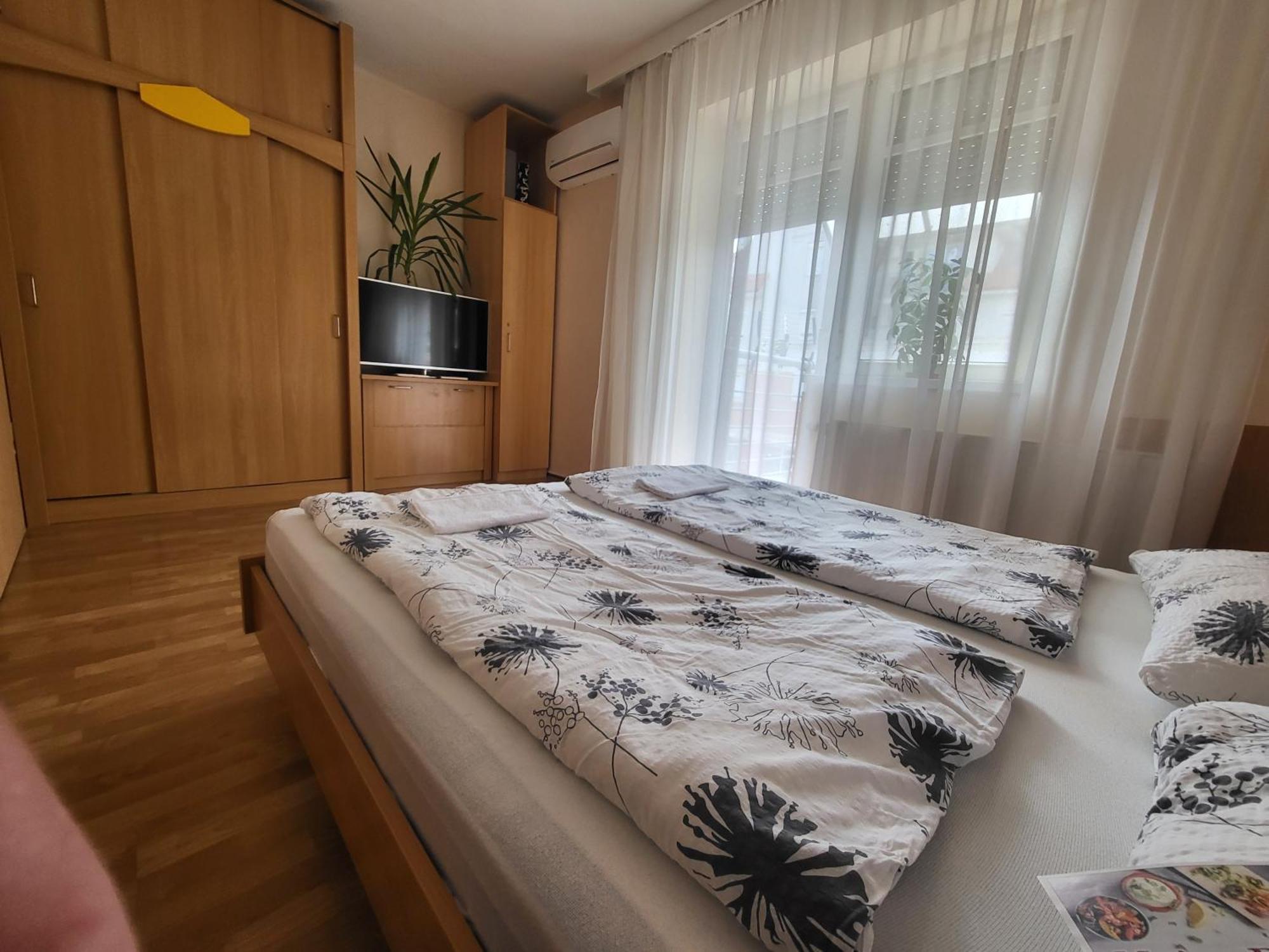 József Attila Apartman Hajdúszoboszló Kültér fotó