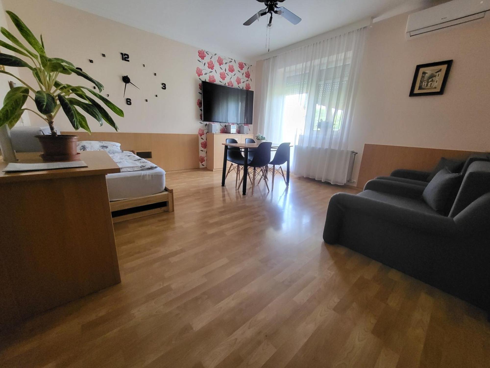 József Attila Apartman Hajdúszoboszló Kültér fotó